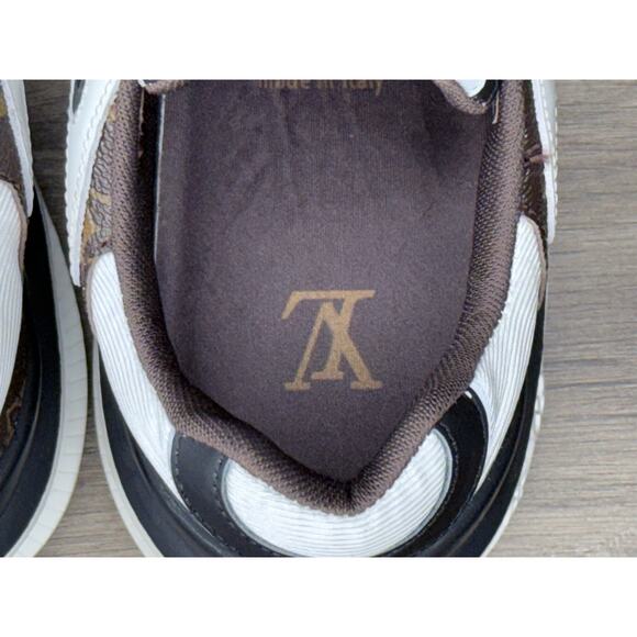 Louis Vuitton White and Brown Men's Sneakers - Picture 16 of 16